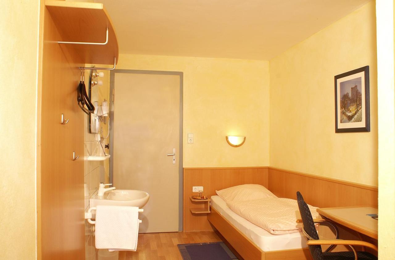 Berg-Cafe Hotel Kempten im Allgäu Buitenkant foto