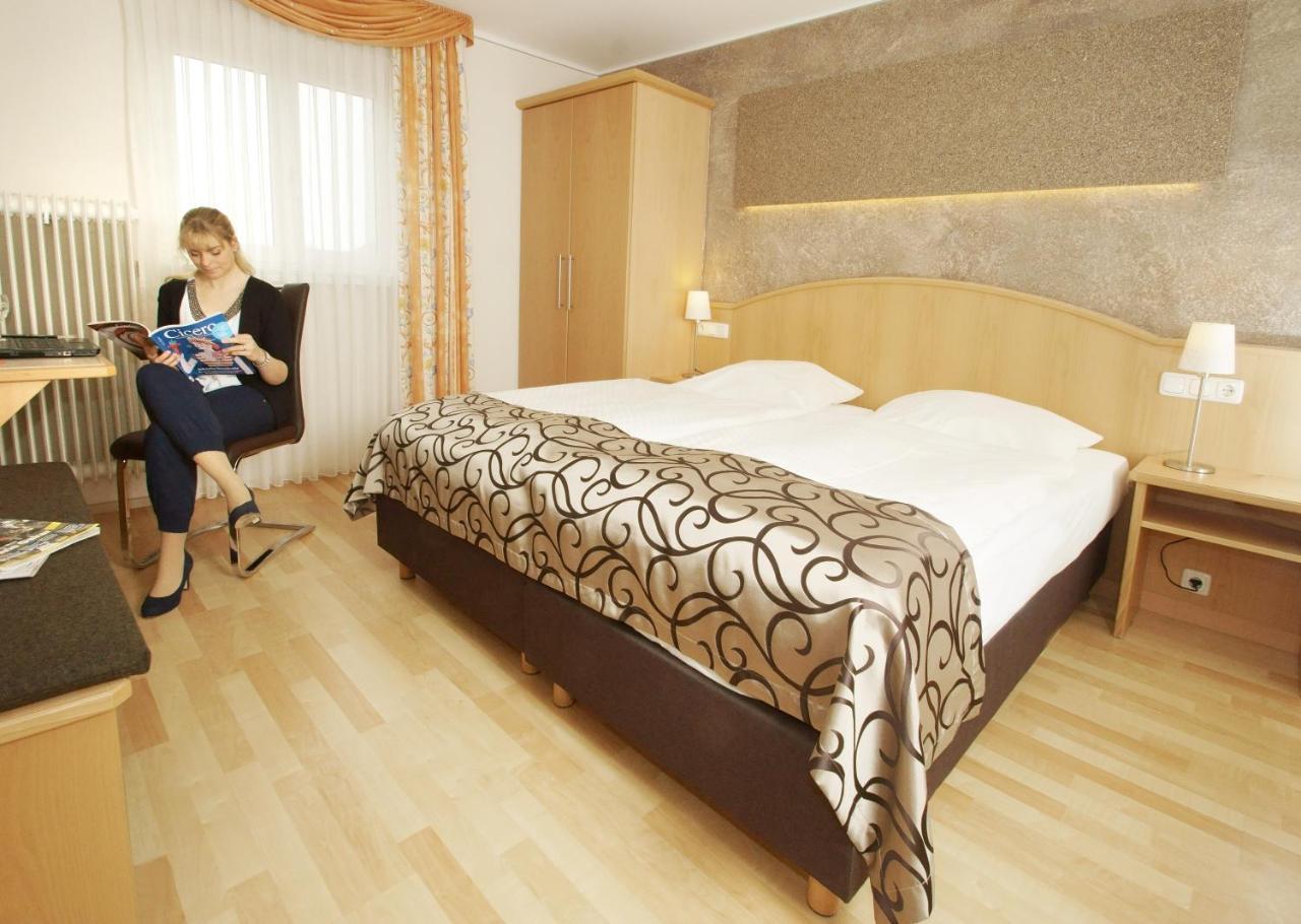 Berg-Cafe Hotel Kempten im Allgäu Buitenkant foto
